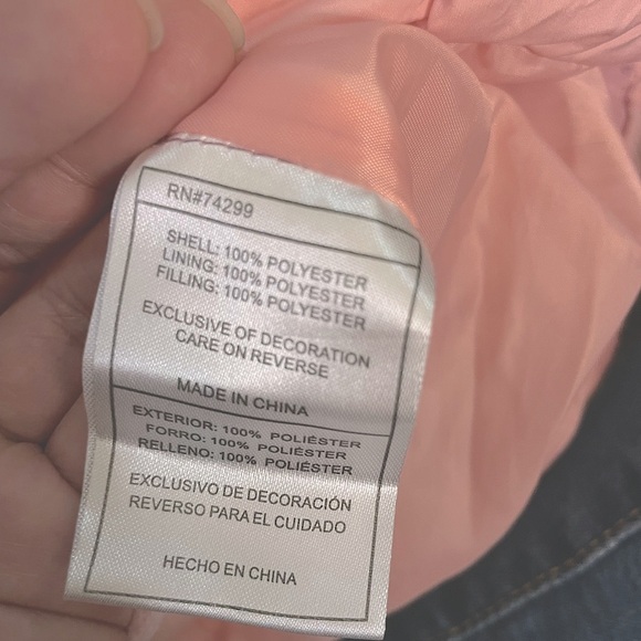 Pink puffer jacket - Picture 6 of 7